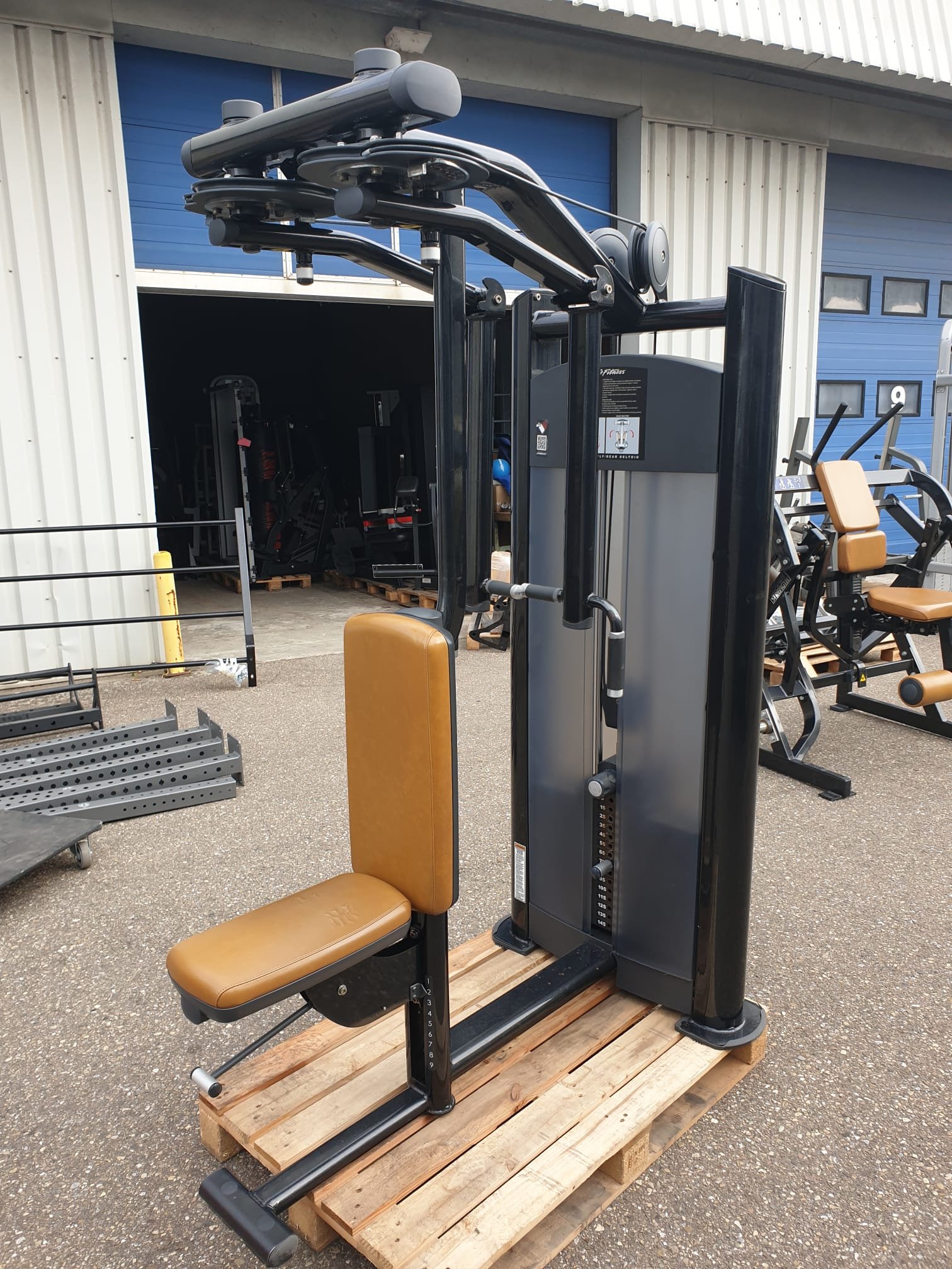 Pectoral Fly/Rear delts