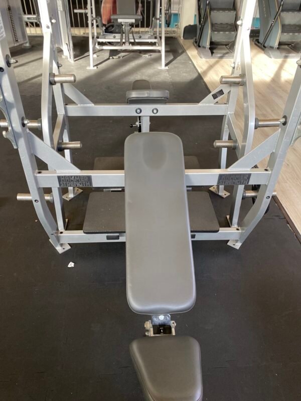 Hammer-Strength incline Bench