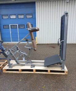 Hammer MTS v Squat